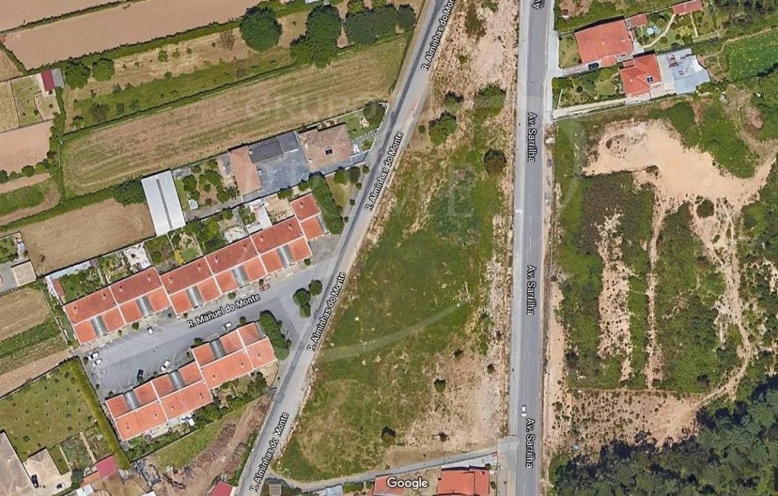 Terreno para Venda em Santa Maria da Feira, Travanca, Sanfins e Espargo Foto 1