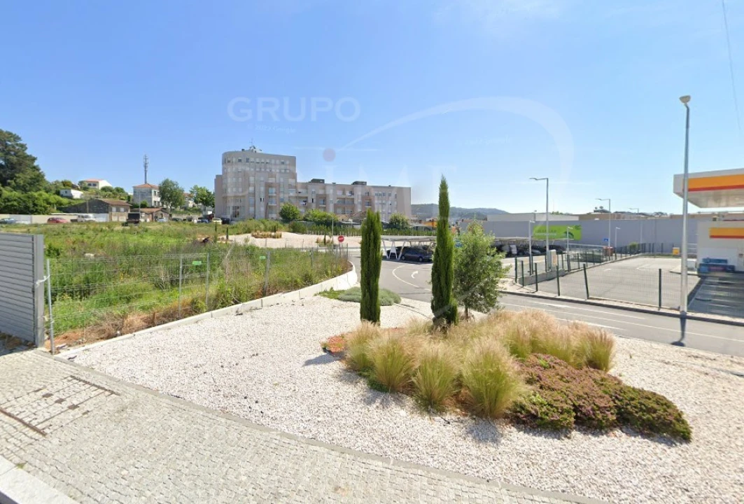 Terreno para Venda em Baguim do Monte (Rio Tinto) Foto 2