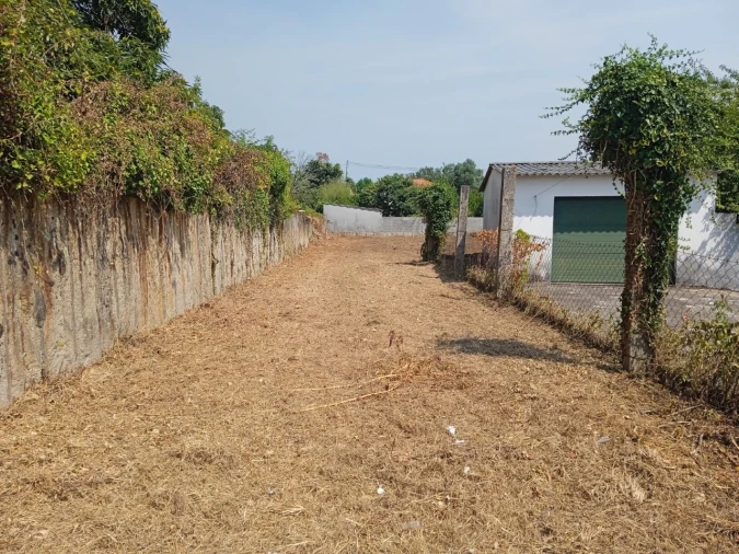 Terreno para Venda em Campos e Vila Meã Foto 2