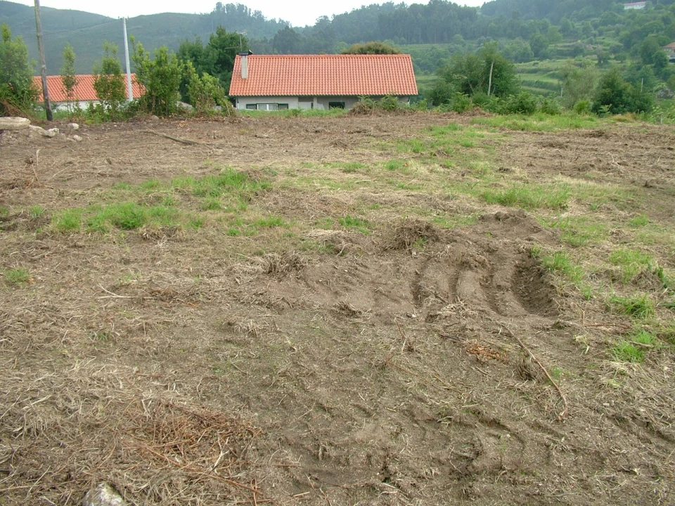 Terreno para Venda em Candemil e Gondar Foto 7