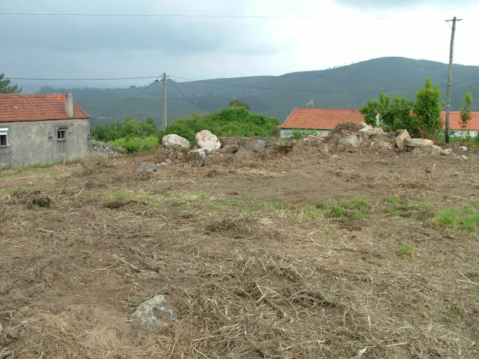 Terreno para Venda em Candemil e Gondar Foto 6