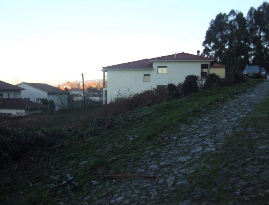Terreno para Venda em Reboreda e Nogueira Foto 5