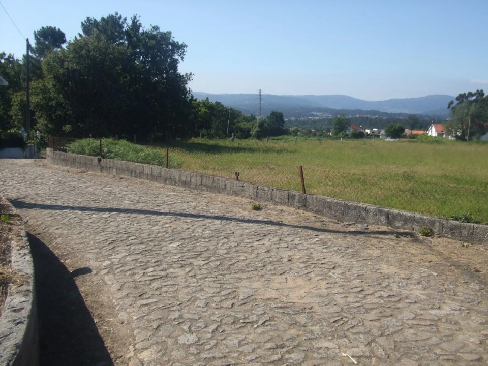 Terreno para Venda em Reboreda e Nogueira Foto 3