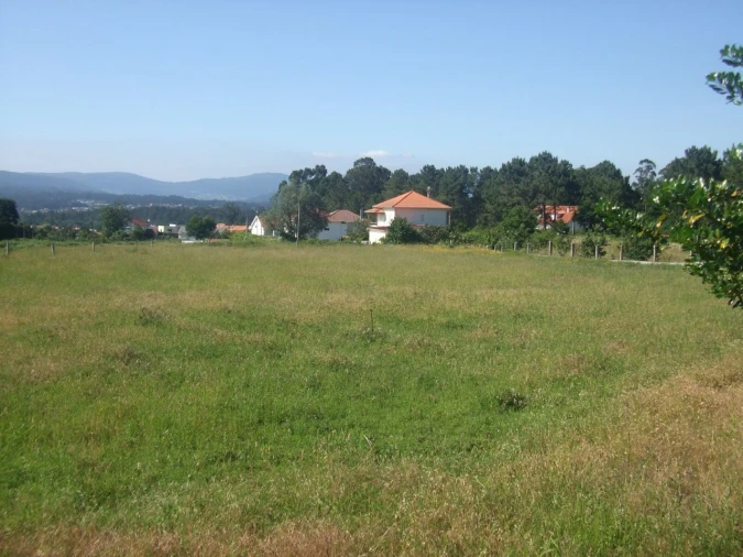 Terreno para Venda em Reboreda e Nogueira Foto 2