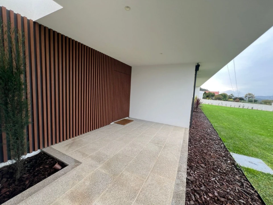 Moradia T4 para Venda em Reboreda e Nogueira Foto 23