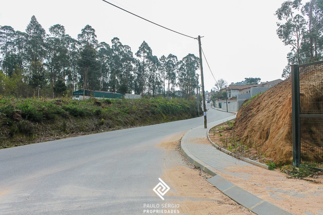 Terreno para Venda em Argoncilhe Foto 8