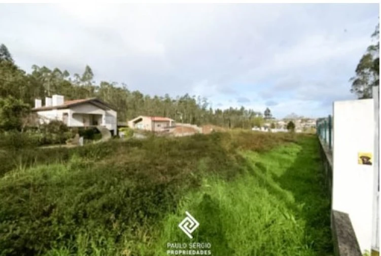 Terreno para Venda em Argoncilhe Foto 4