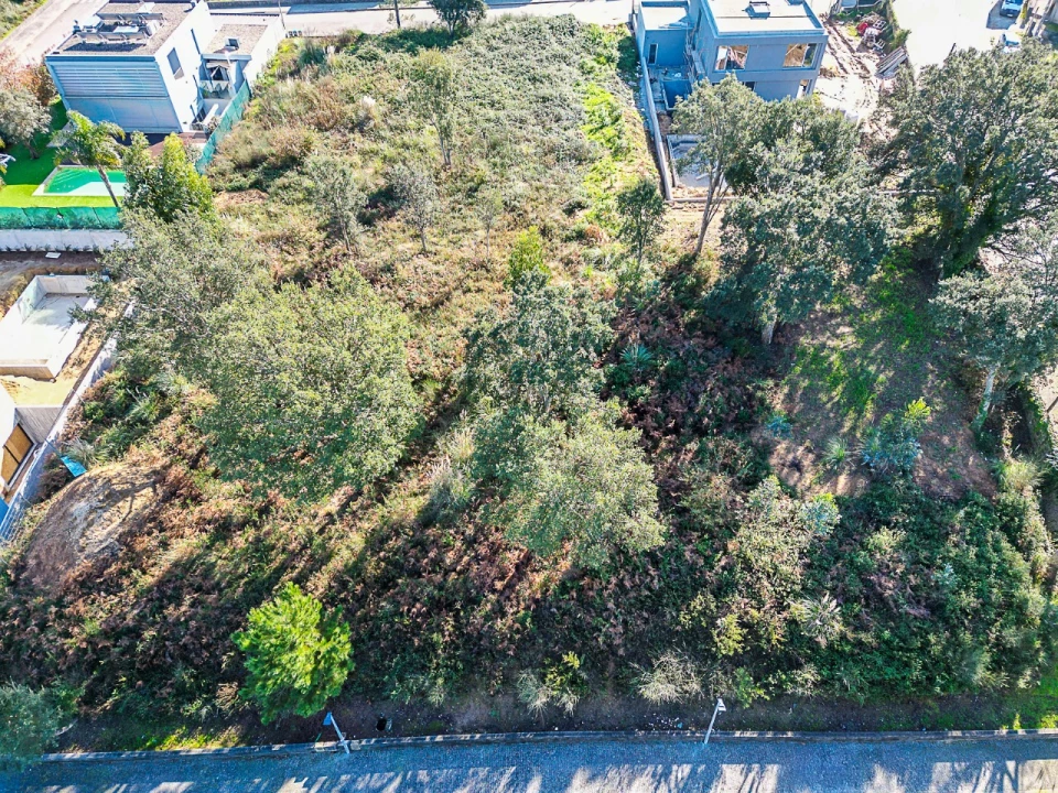 Terreno para Venda em Serzedo e Perosinho Foto 3