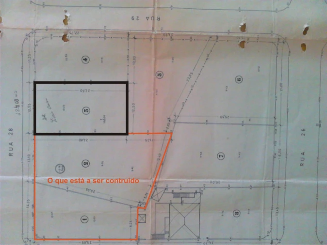 Terreno para Venda em Espinho Foto 2