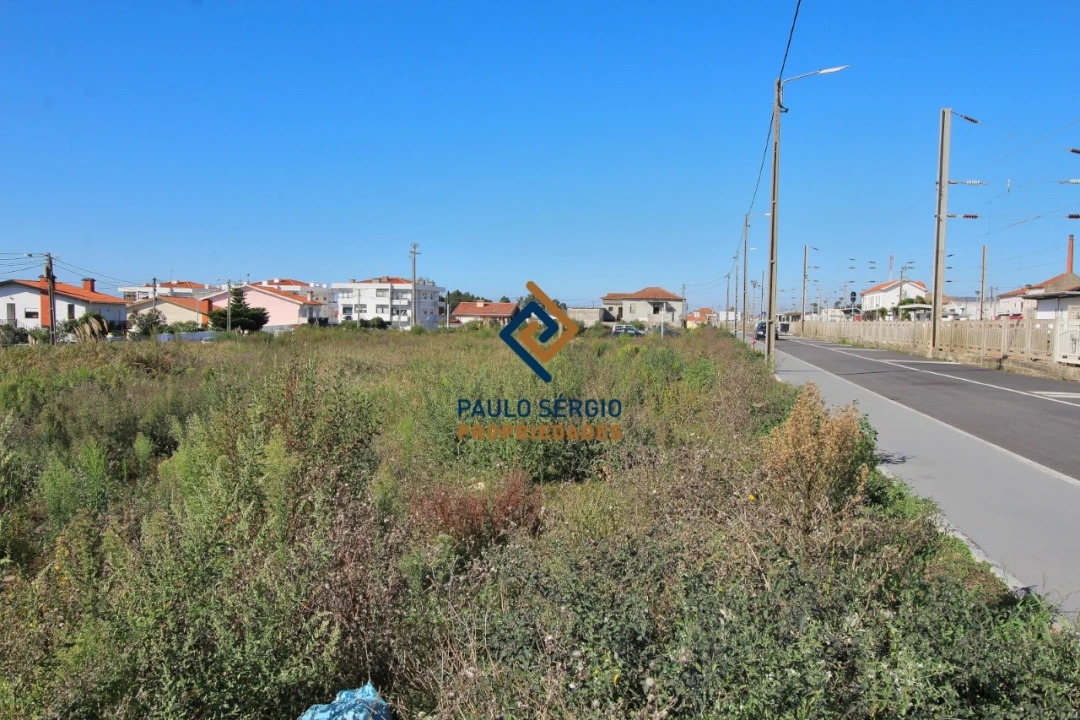 Terreno para Venda em Esmoriz Foto 3