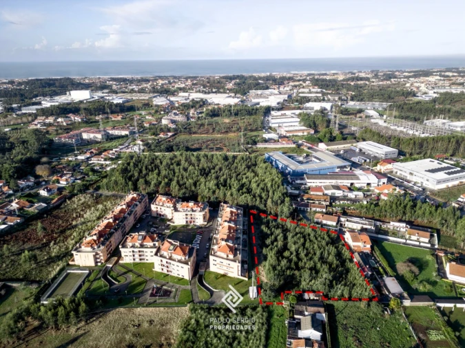 Terreno para Venda em Canelas