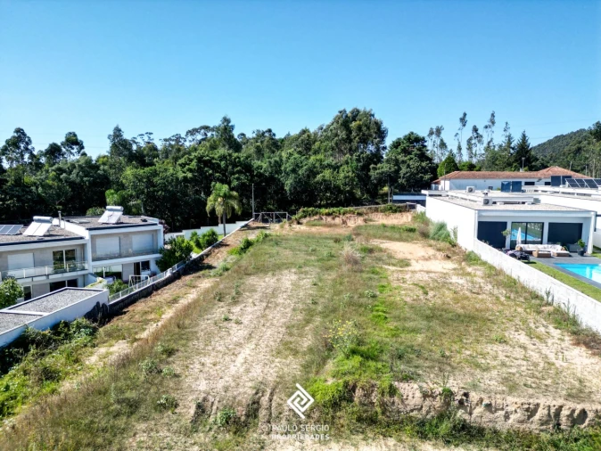 Terreno para Venda em Grijó e Sermonde Foto 1