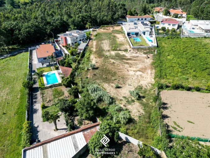 Terreno para Venda em Grijó e Sermonde Foto 3