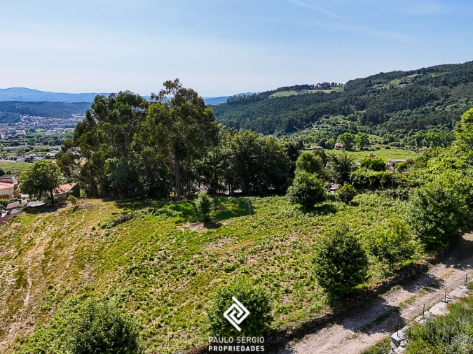 Terreno para Venda em Lanhoso Foto 4