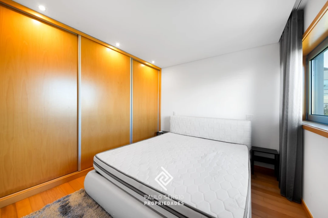 Apartamento T1 para Arrendamento em Anta e Guetim Foto 11