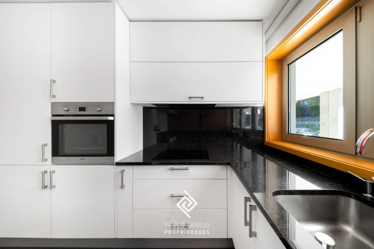 Apartamento T1 para Arrendamento em Anta e Guetim Foto 6