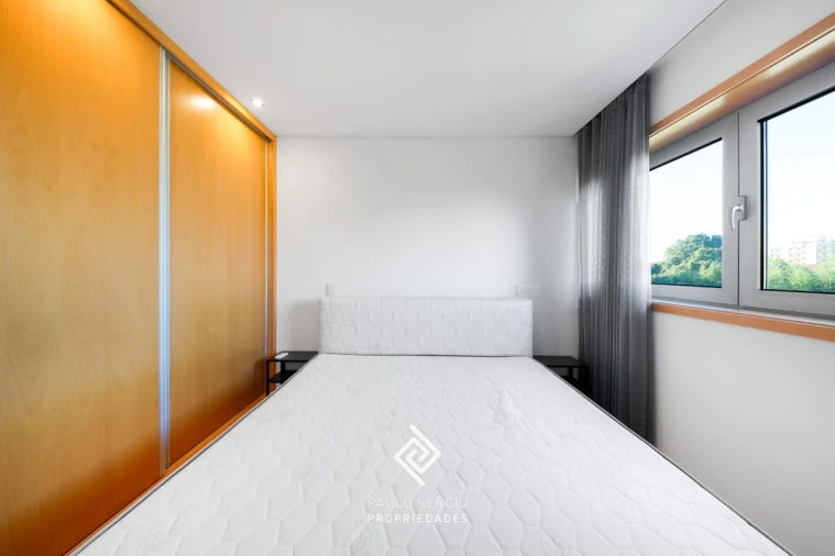 Apartamento T1 para Arrendamento em Anta e Guetim Foto 10