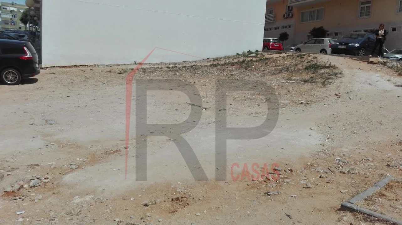 Terreno para Venda em Setubal (São Sebastião) Foto 2