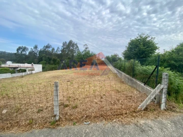 Terreno para Venda em O. Azeméis, Riba-Ul, Ul, Macinhata Seixa, Madail