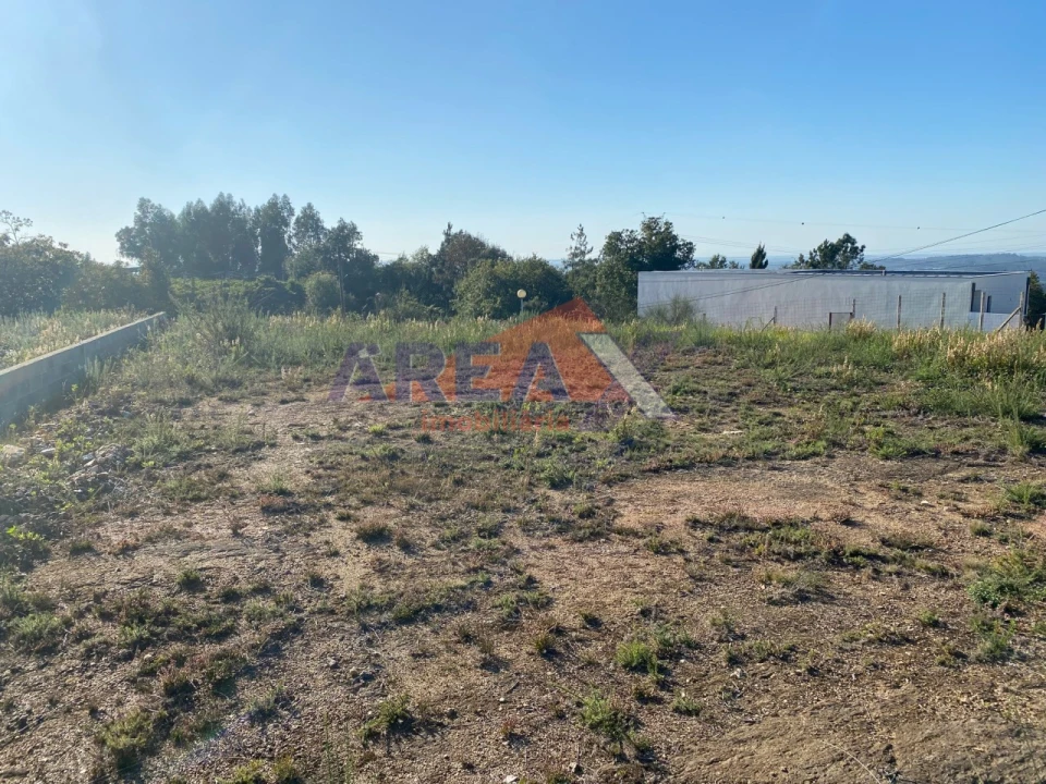 Terreno para Venda em O. Azeméis, Riba-Ul, Ul, Macinhata Seixa, Madail Foto 1