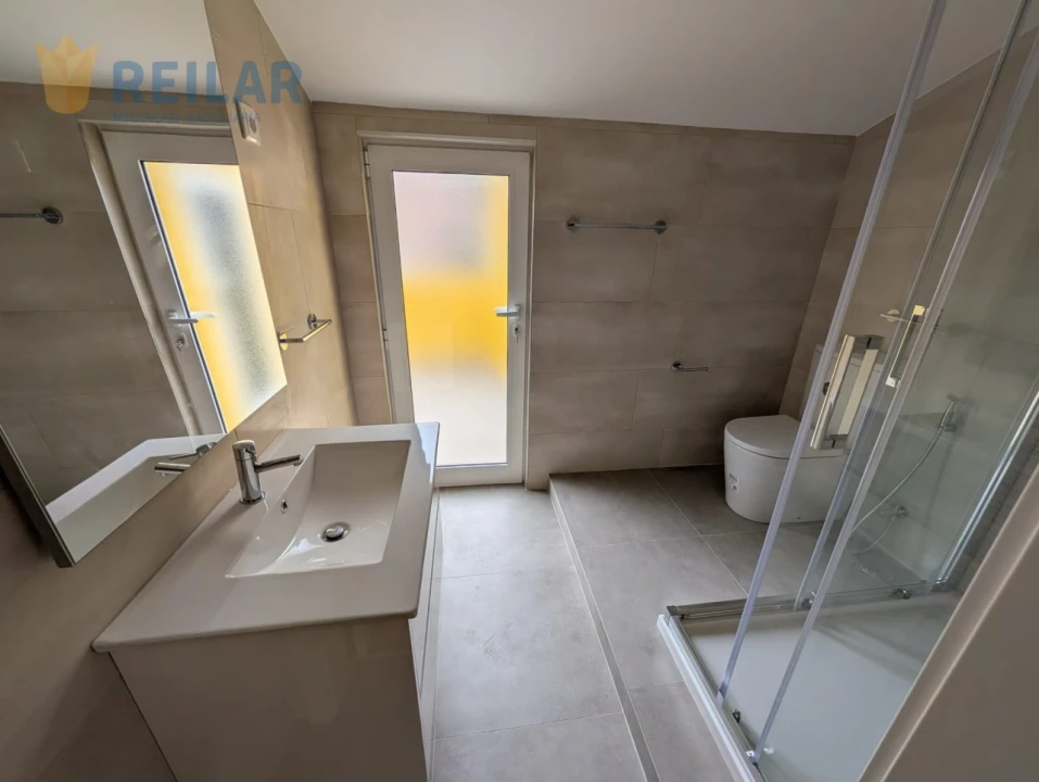 Apartamento T1 para Arrendamento em Moscavide e Portela Foto 13