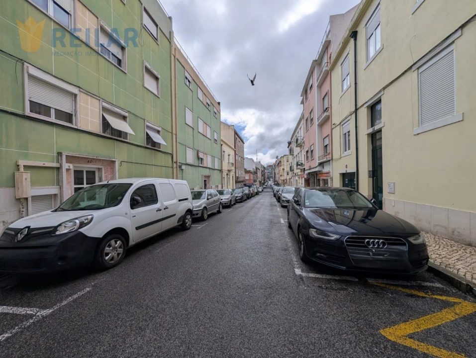 Apartamento T1 para Arrendamento em Moscavide e Portela Foto 25