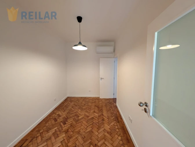 Apartamento T1 para Arrendamento em Moscavide e Portela Foto 9