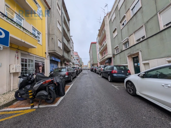 Apartamento T1 para Arrendamento em Moscavide e Portela Foto 24