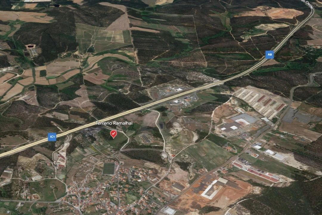 Terreno para Venda em Ramalhal Foto 10