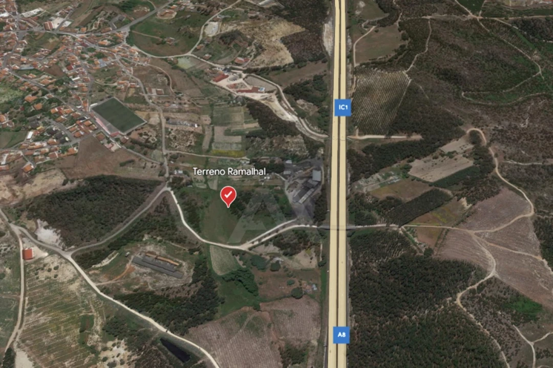 Terreno para Venda em Ramalhal Foto 6