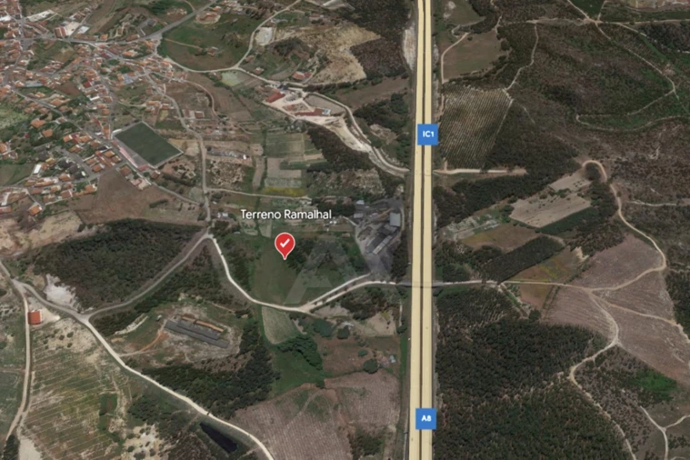 Terreno para Venda em Ramalhal Foto 6