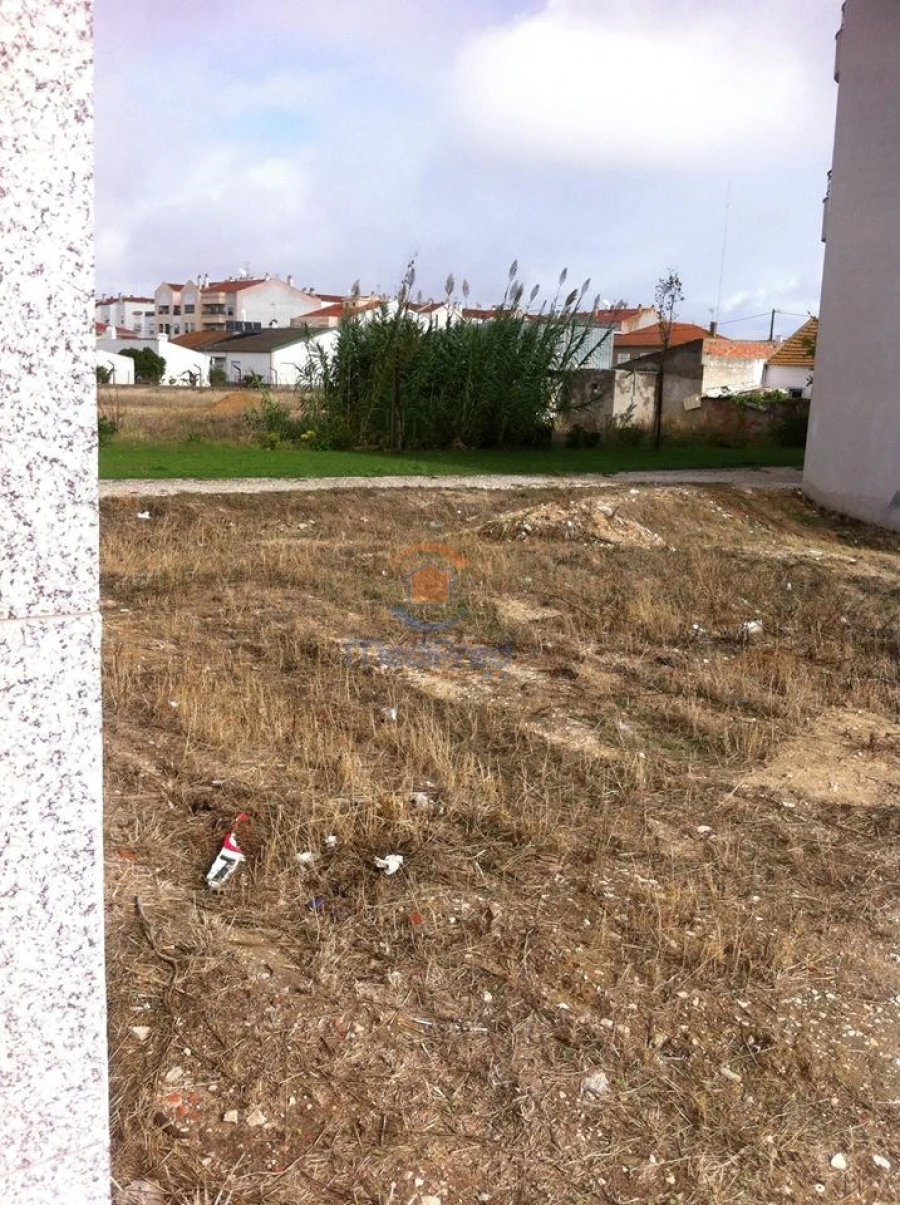 Terreno para Venda em Samora Correia Foto 3