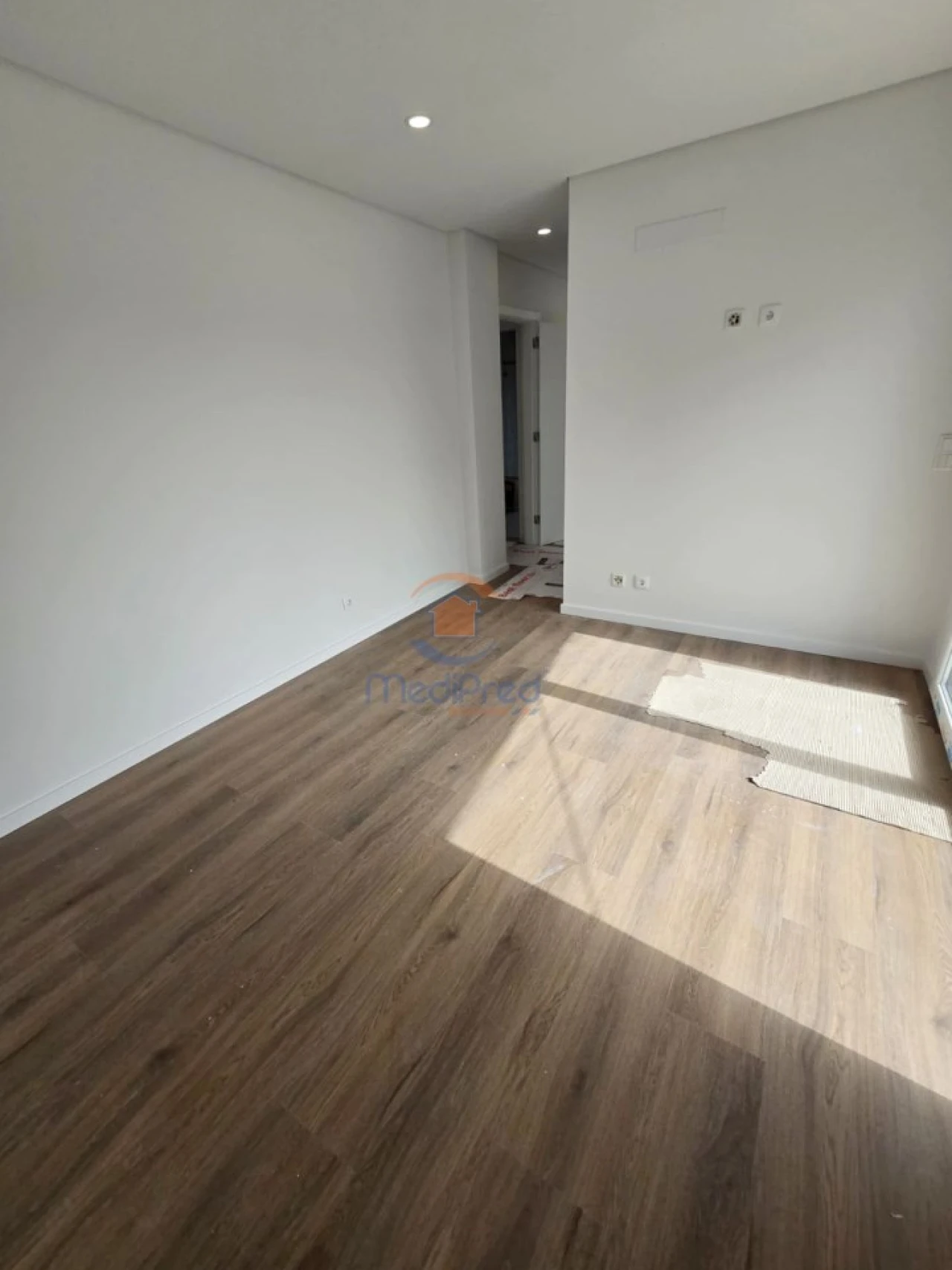 Moradia T4 para Venda em Pontinha e Famões Foto 24