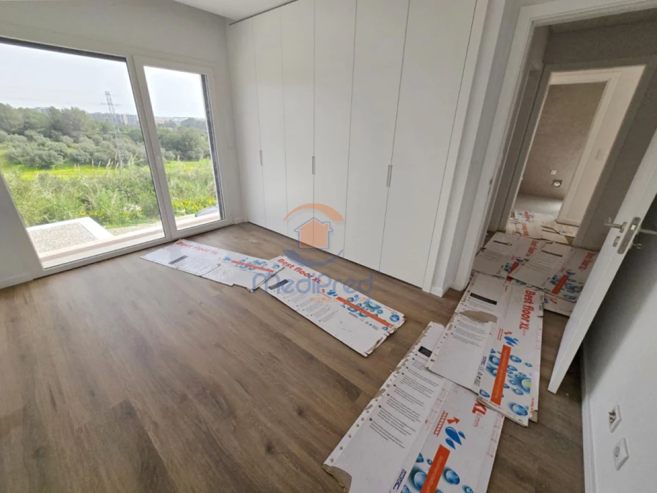 Moradia T4 para Venda em Pontinha e Famões Foto 27