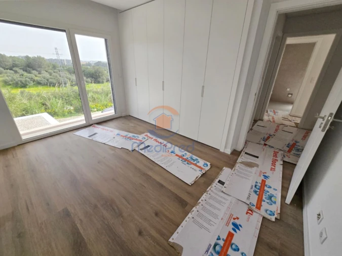 Moradia T4 para Venda em Pontinha e Famões Foto 27