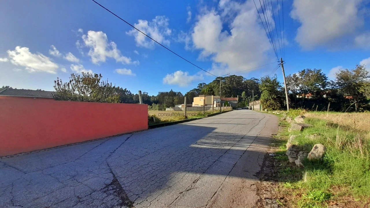 Terreno para Venda em Castêlo da Maia Foto 4