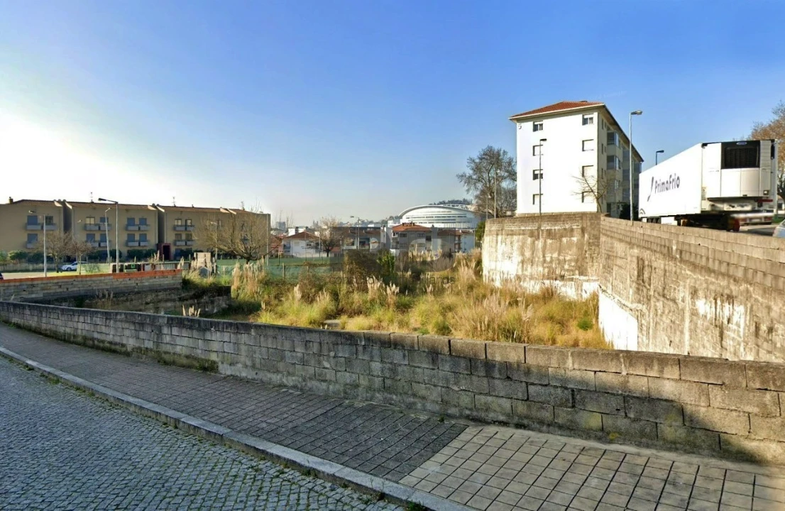 Terreno para Venda em Campanhã Foto 6