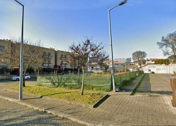 Terreno para Venda em Campanhã Foto 6