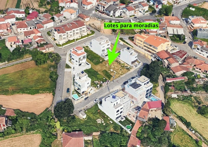 Terreno para Venda em Baguim do Monte (Rio Tinto) Foto 1