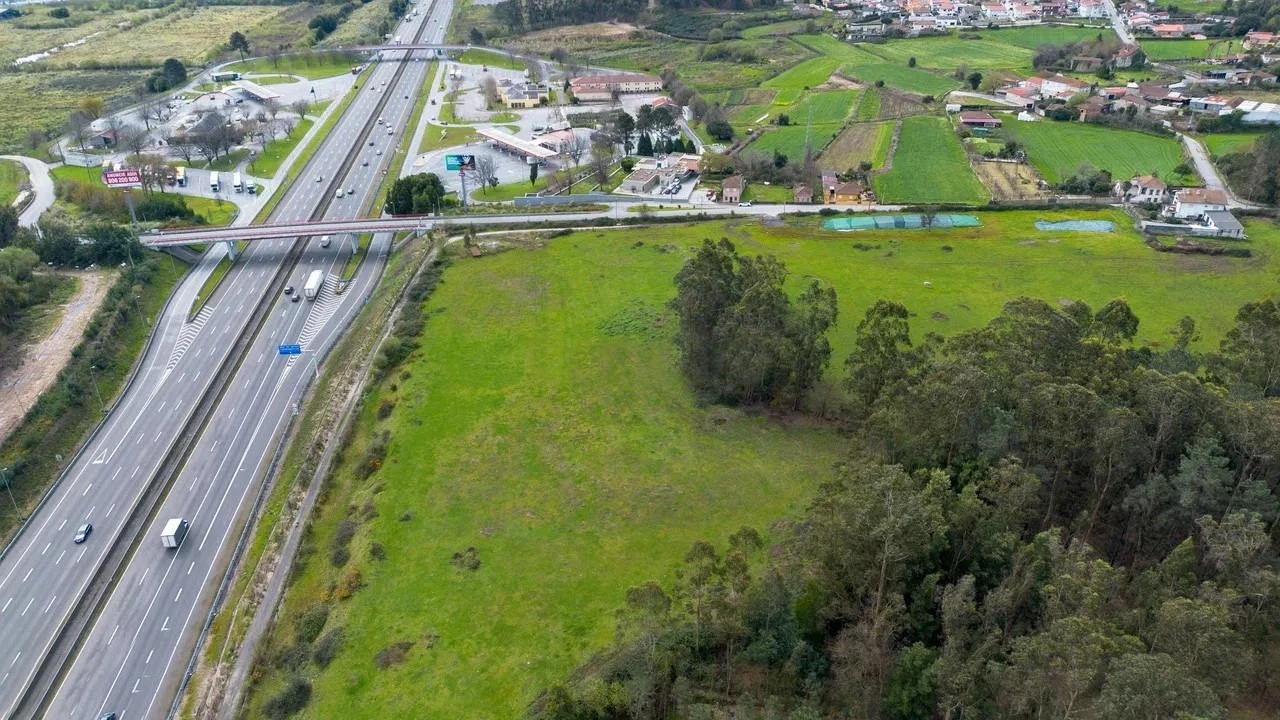 Terreno para Venda em Coronado (São Romão e São Mamede) Foto 2