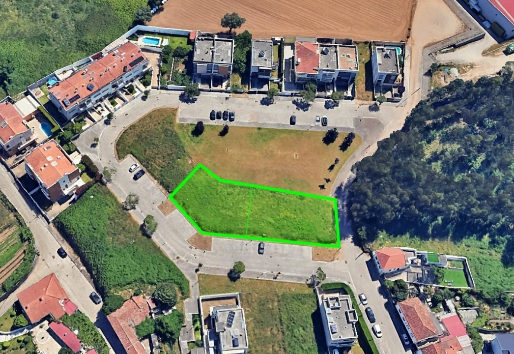 Terreno para Venda em Moreira Foto 2