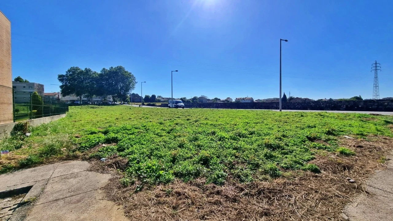 Terreno para Venda em Custóias, Leça do Balio e Guifões Foto 6
