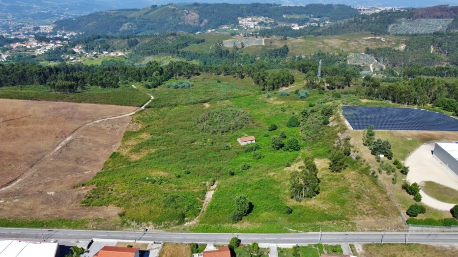 Terreno para Venda em Lustosa e Barrosas (Santo Estêvão)