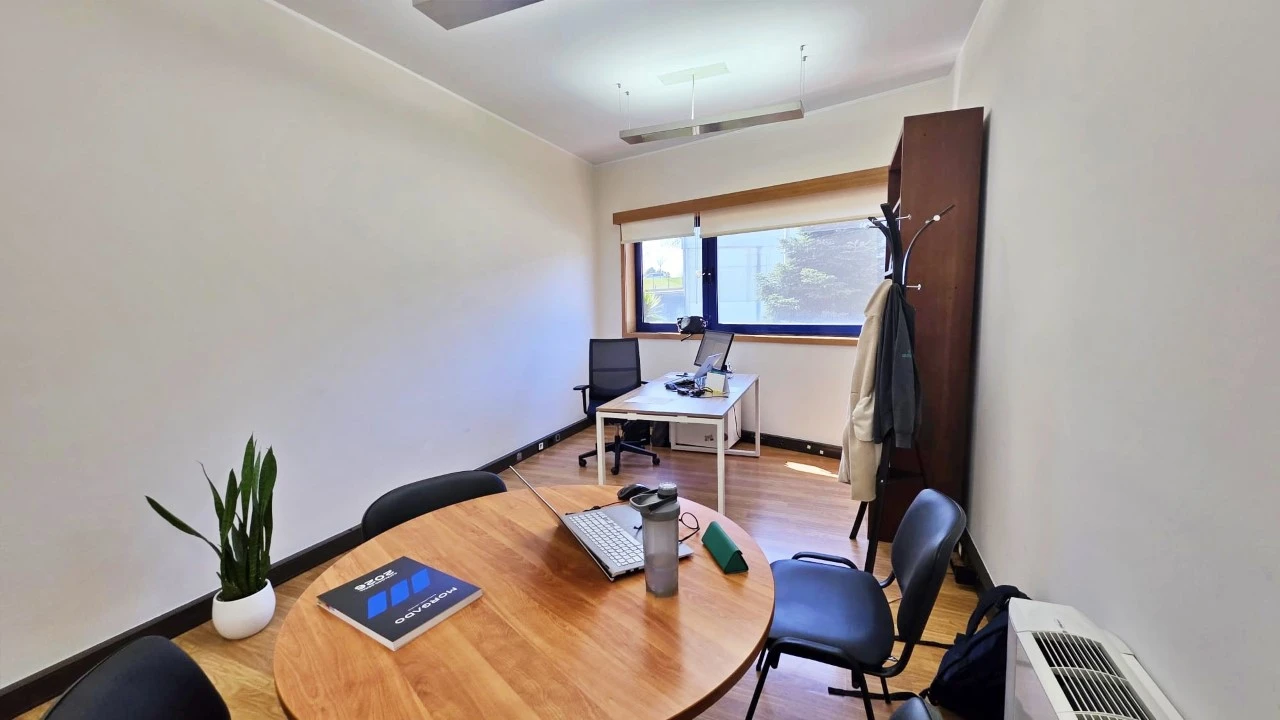 Armazém para Arrendamento em Moreira Foto 19