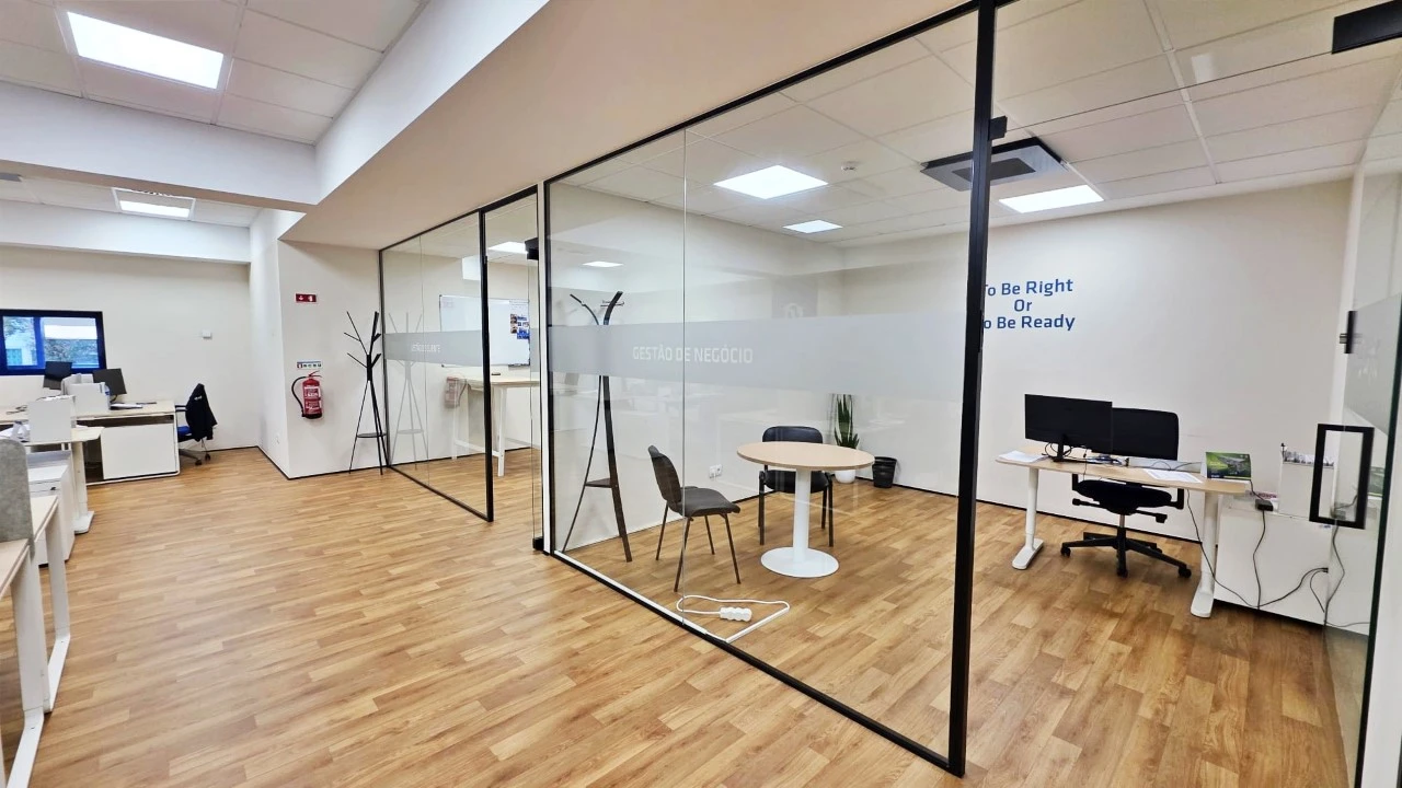 Armazém para Arrendamento em Moreira Foto 20