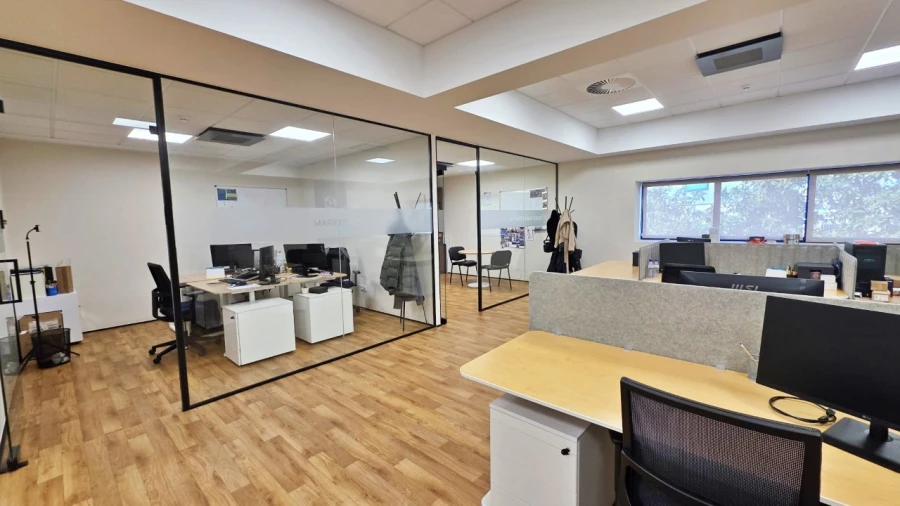 Armazém para Arrendamento em Moreira Foto 5