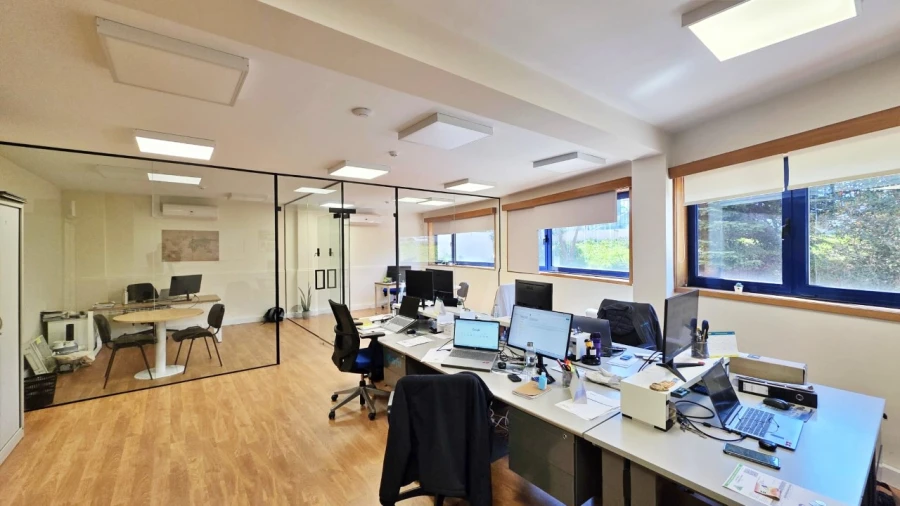 Armazém para Arrendamento em Moreira Foto 11