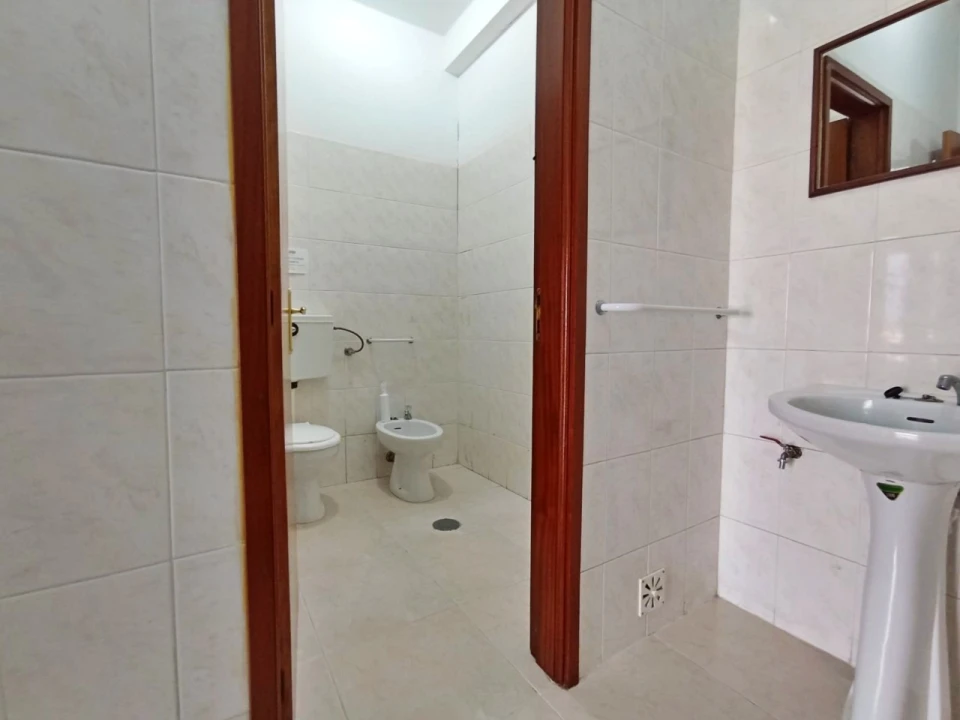 Escritório para Arrendamento em Castêlo da Maia Foto 5