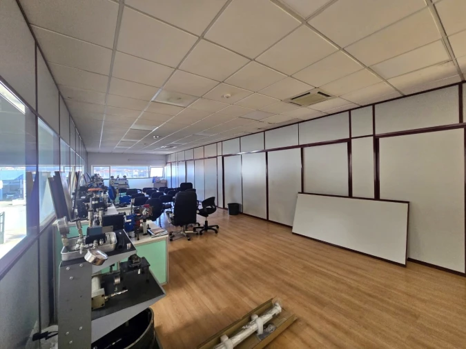 Armazém para Arrendamento em Alfena Foto 4