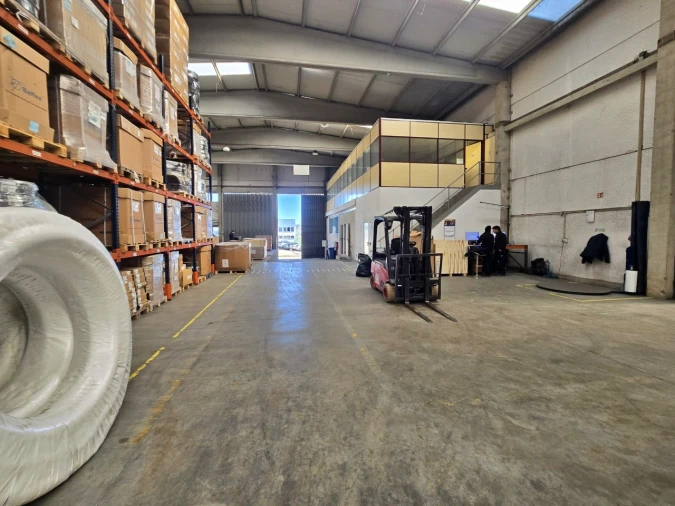 Armazém para Arrendamento em Alfena Foto 7